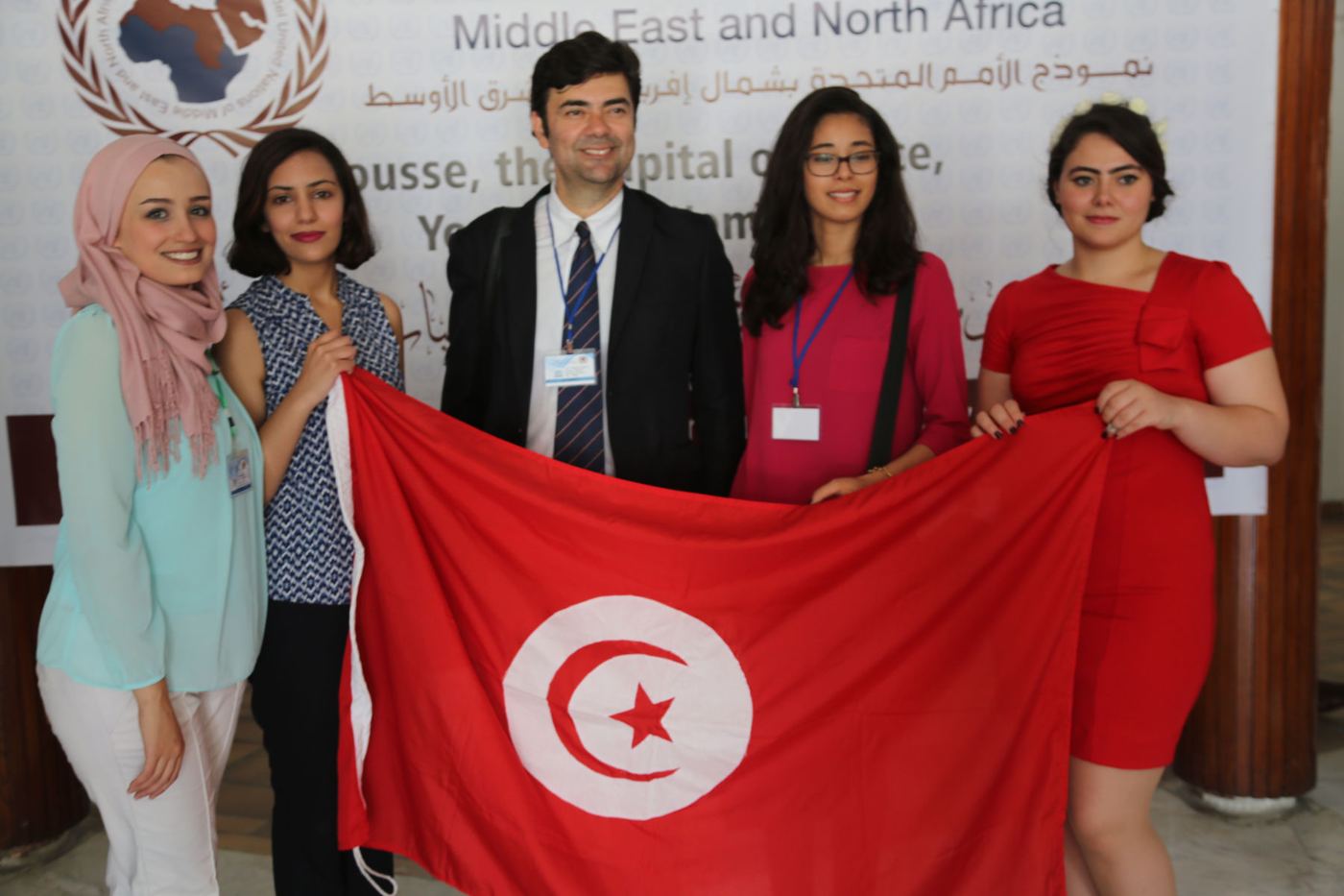 Delegates with the Tunisian flag at MENAMUN 2018